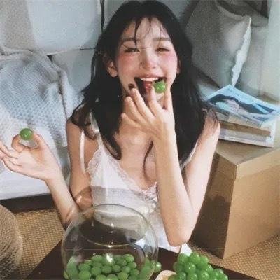 偷吻